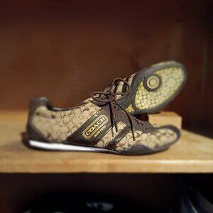 Women's Coach Remonna Signature "C" sneaker